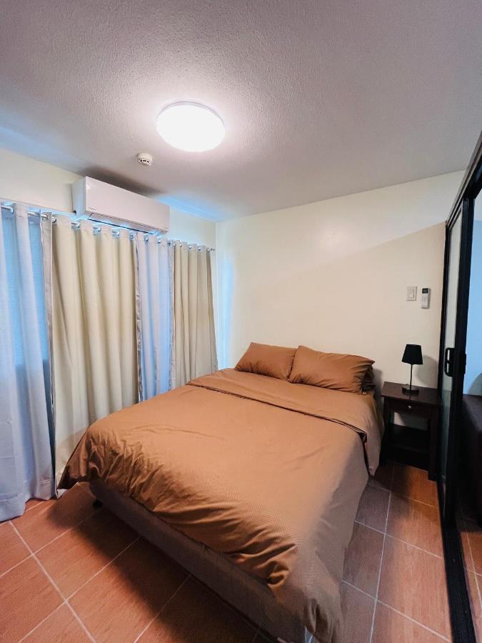 1 Bedroom Unit With Wifi And Netflix At One Oasis Apartment